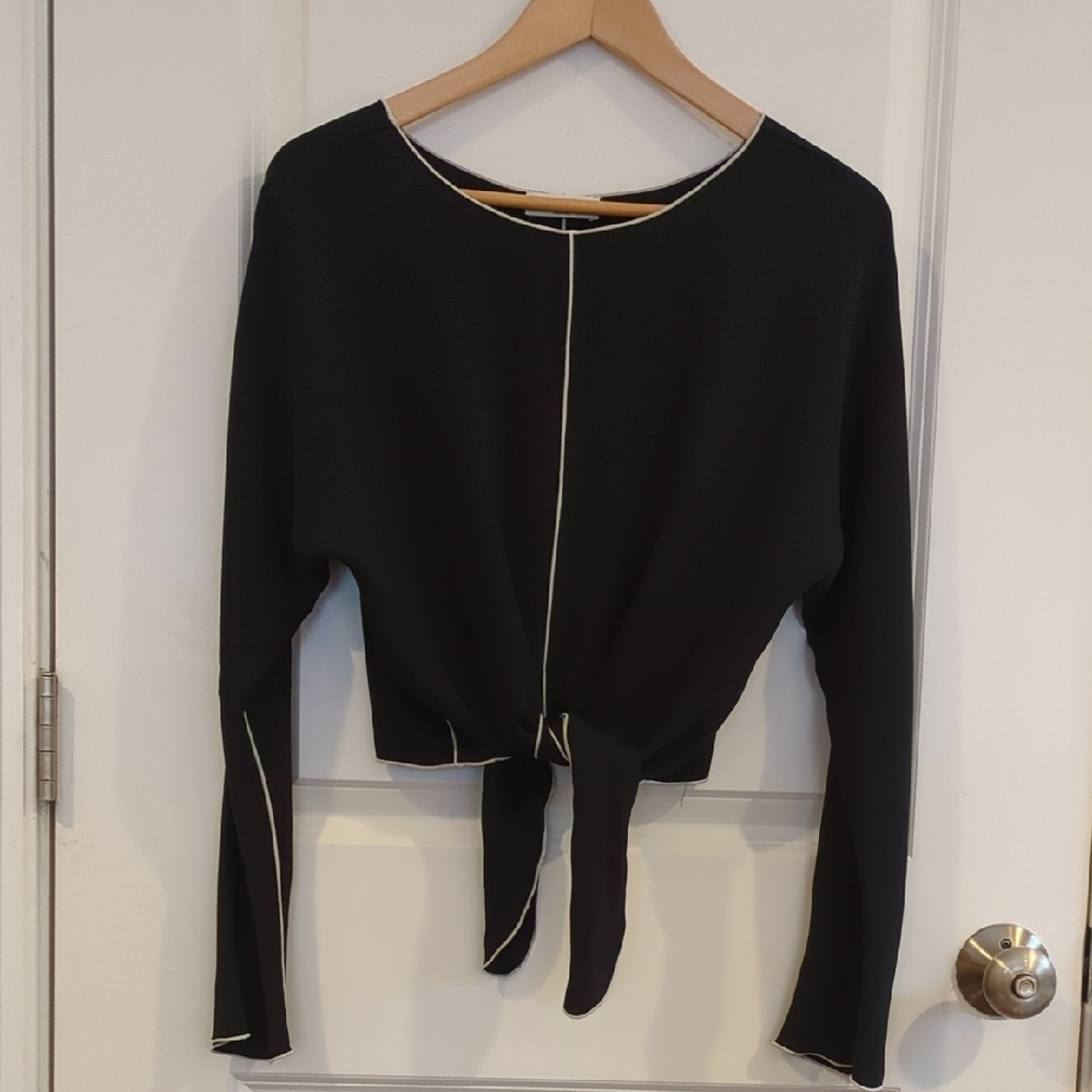 Aritzia Babaton Abasi Blouse - Black